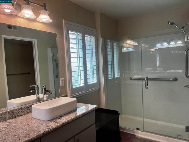 1450 Bel Air Dr 110, Concord, CA 94521