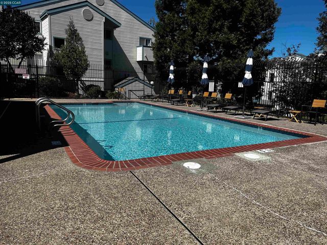 1450 Bel Air Dr 110, Concord, CA 94521