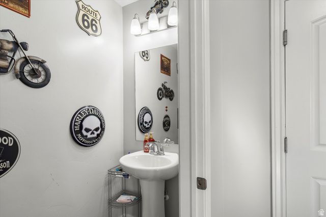 4367 W 5300 S, Hooper, UT 84315