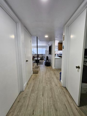 5152 Greenberry Dr, Sacramento, CA 95841