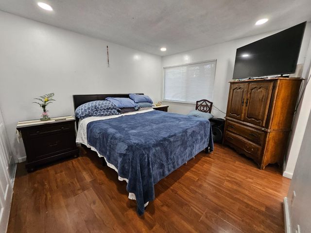 5152 Greenberry Dr, Sacramento, CA 95841
