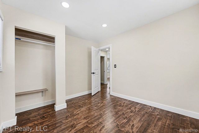 32565 Mason Street, Westland, MI 48186