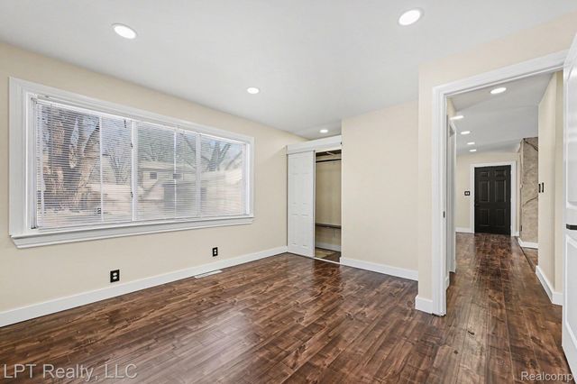 32565 Mason Street, Westland, MI 48186