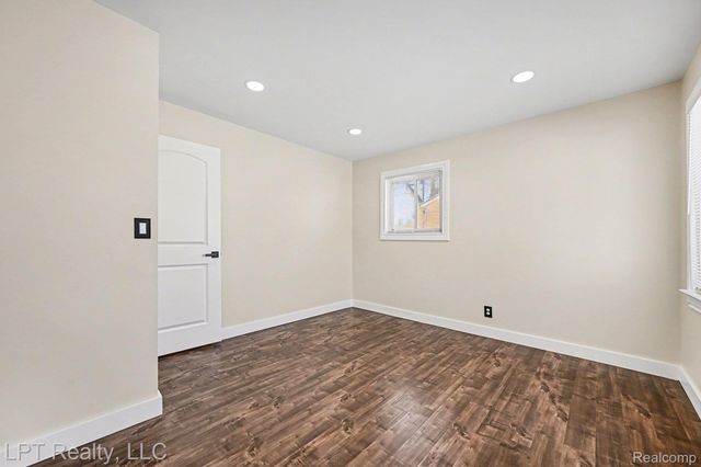 32565 Mason Street, Westland, MI 48186