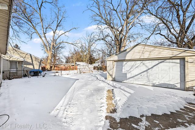 32565 Mason Street, Westland, MI 48186