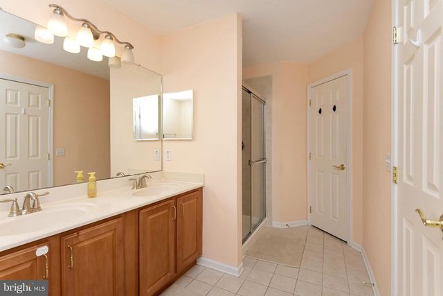 14 SCARLET OAK DR, Princeton, NJ 08540