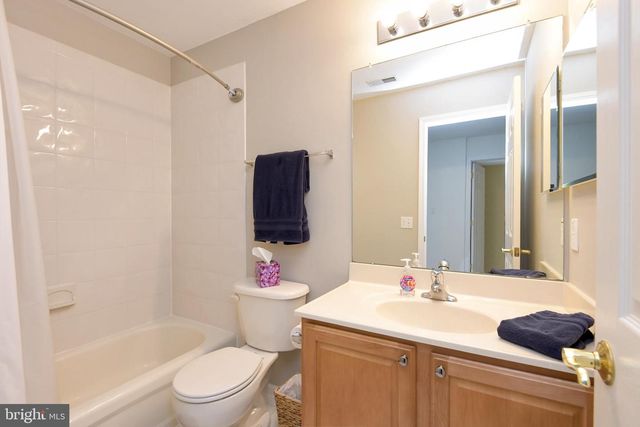 14 SCARLET OAK DR, Princeton, NJ 08540