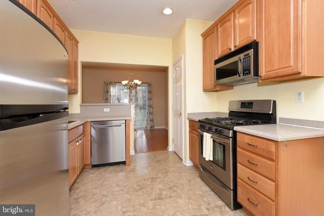 14 SCARLET OAK DR, Princeton, NJ 08540