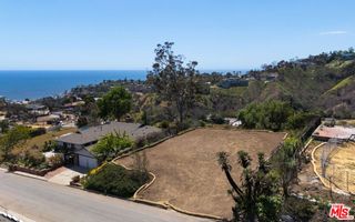 729 Enchanted Way, Pacific Palisades, CA 90272