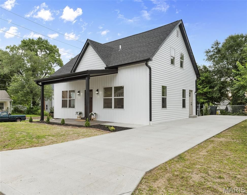 302 SHORT Street, Collinsville, IL 62234