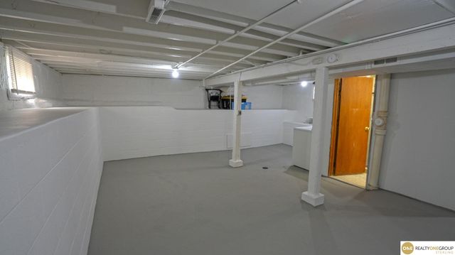 401 Valley Street, Omaha, NE 68108