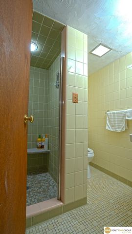 401 Valley Street, Omaha, NE 68108