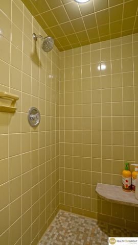 401 Valley Street, Omaha, NE 68108