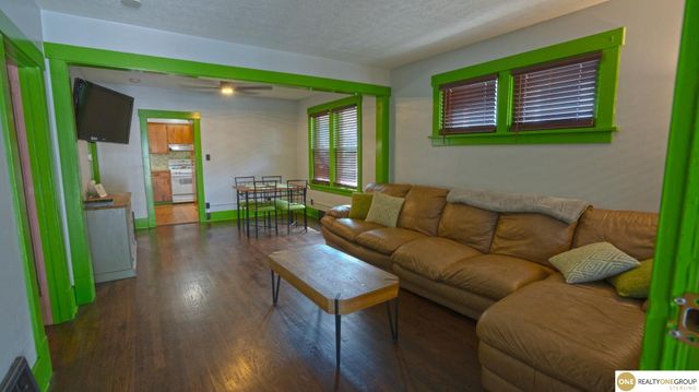 401 Valley Street, Omaha, NE 68108