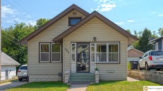 401 Valley Street, Omaha, NE 68108