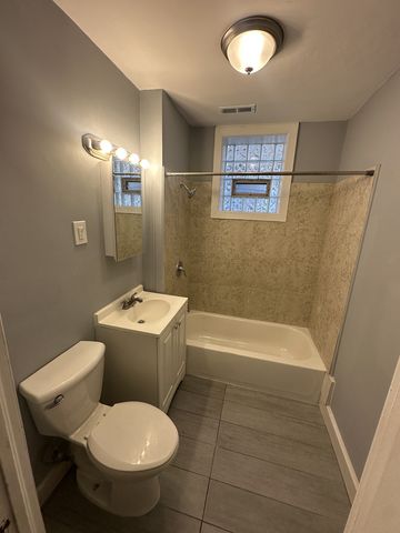 1500 N Rockwell Street 1, Chicago, IL 60622