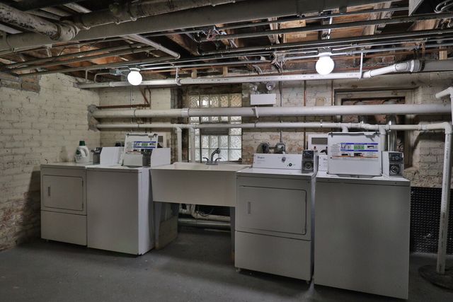 1500 N Rockwell Street 1, Chicago, IL 60622