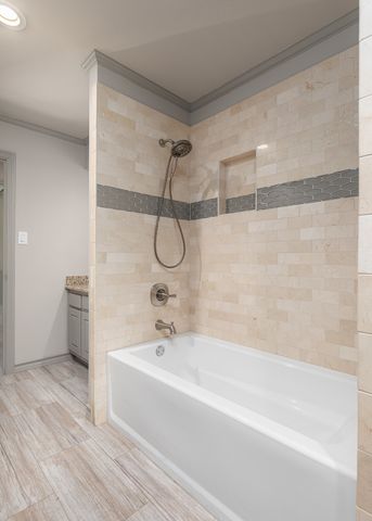 15607 GOLDEN CREEK, Dallas, TX 75248