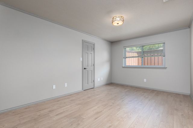 15607 GOLDEN CREEK, Dallas, TX 75248