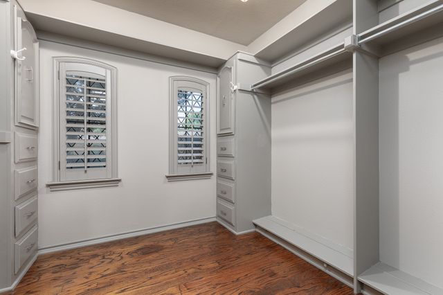 15607 GOLDEN CREEK, Dallas, TX 75248