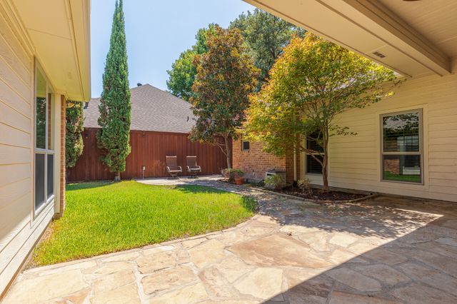 15607 GOLDEN CREEK, Dallas, TX 75248