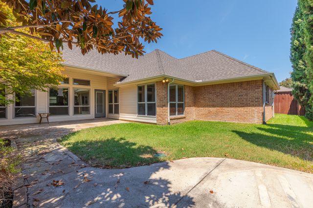 15607 GOLDEN CREEK, Dallas, TX 75248