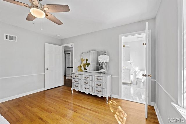 8033 Seminole Place, St Louis, MO 63105