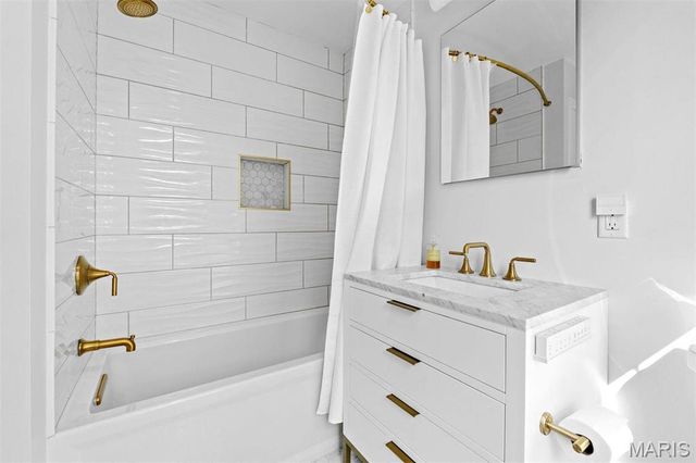 8033 Seminole Place, St Louis, MO 63105