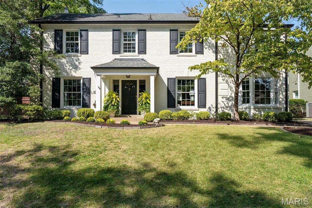 8033 Seminole Place, St Louis, MO 63105