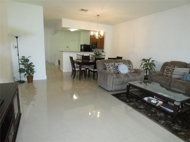 6105 TWAIN STREET 102, Orlando, FL 32835