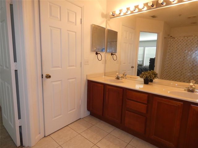 6105 TWAIN STREET 102, Orlando, FL 32835