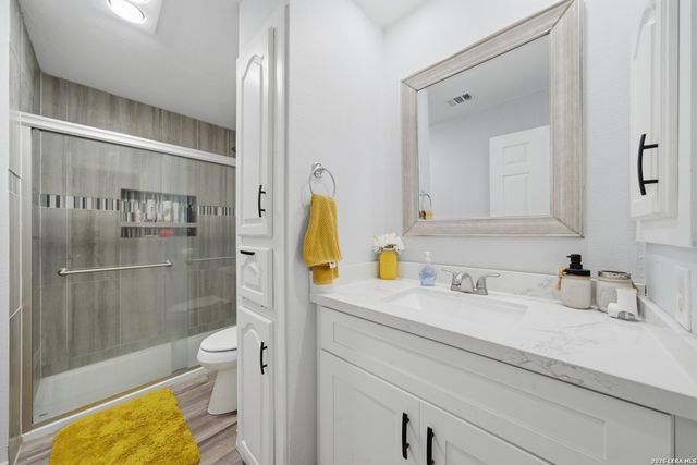 11843 Braesview Apt 407, San Antonio, TX 78213