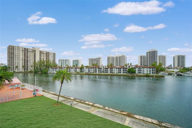 2980 Point East Dr D206, Aventura, FL 33160