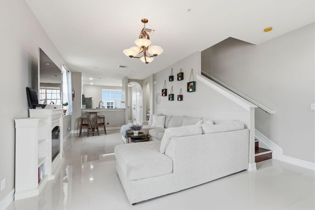 310 N Dixie Highway 104, Lake Worth Beach, FL 33460