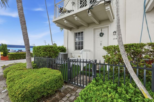 310 N Dixie Highway 104, Lake Worth Beach, FL 33460