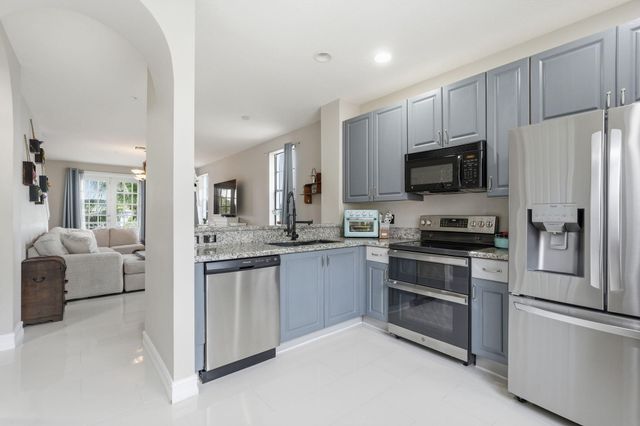 310 N Dixie Highway 104, Lake Worth Beach, FL 33460