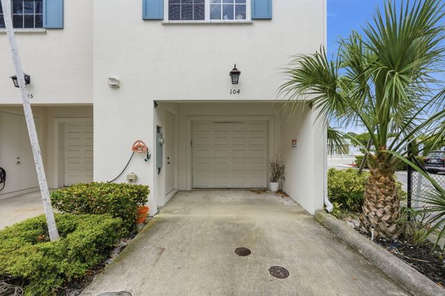310 N Dixie Highway 104, Lake Worth Beach, FL 33460