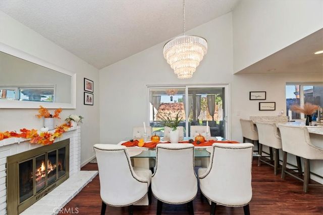 834 Robles Pl, Corona, CA 92882