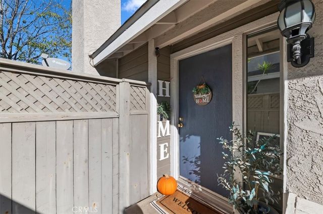 834 Robles Pl, Corona, CA 92882