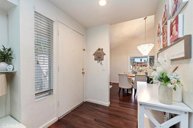 834 Robles Pl, Corona, CA 92882