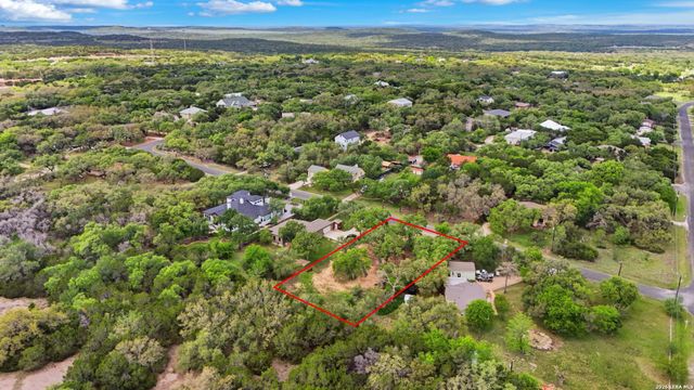 1136 Mendelin Dr, San Antonio, TX 78260