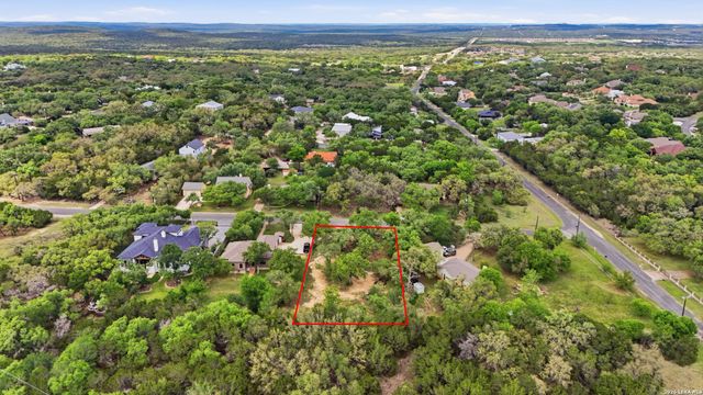 1136 Mendelin Dr, San Antonio, TX 78260