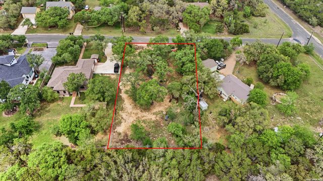 1136 Mendelin Dr, San Antonio, TX 78260