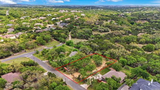 1136 Mendelin Dr, San Antonio, TX 78260