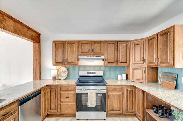 315 W Skyline Drive, Stockton, MO 65785