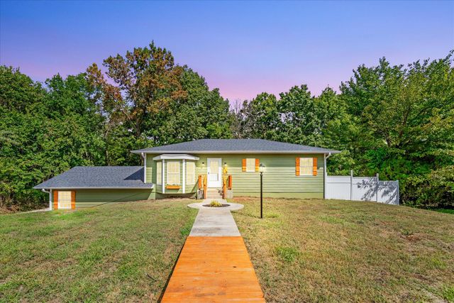315 W Skyline Drive, Stockton, MO 65785