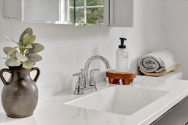 315 W Skyline Drive, Stockton, MO 65785