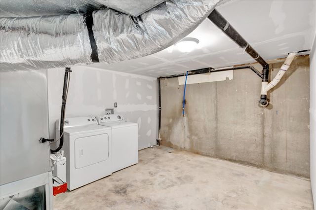 315 W Skyline Drive, Stockton, MO 65785