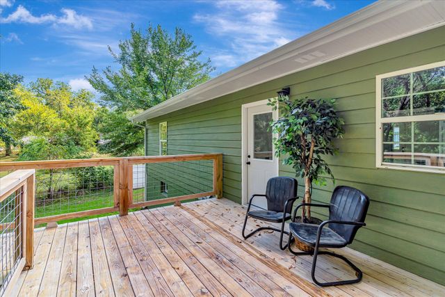 315 W Skyline Drive, Stockton, MO 65785