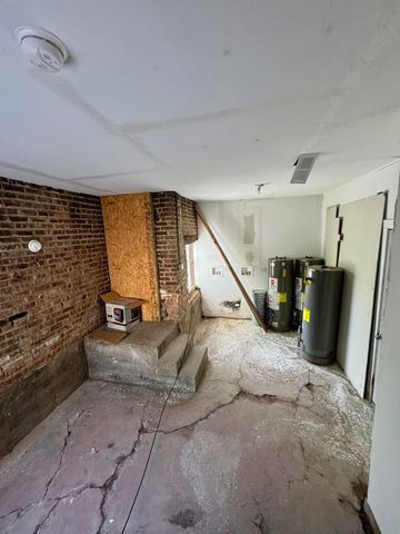 11022 S Vernon Avenue, Chicago, IL 60628